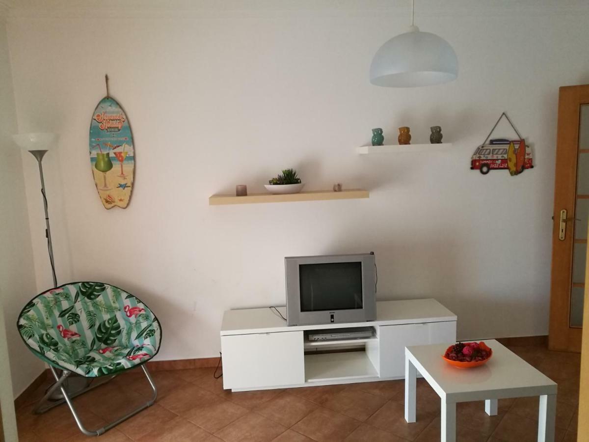 Sao Martinho Do Porto Apartment