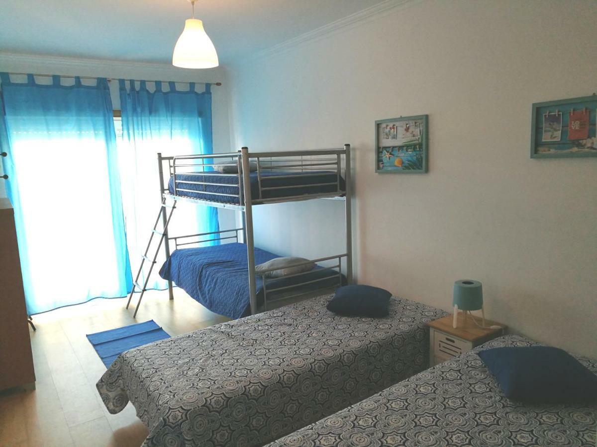 Sao Martinho Do Porto Apartment *